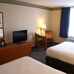 Queen Room Two Queen Beds